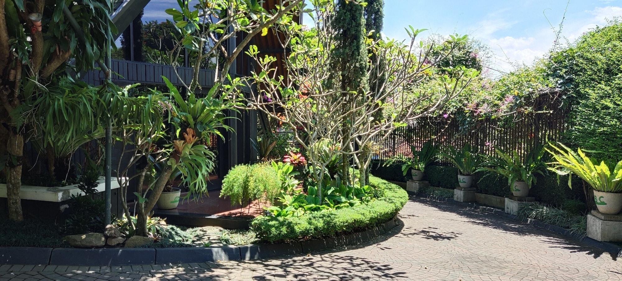 Obc Villa Bandung Ngoại thất bức ảnh